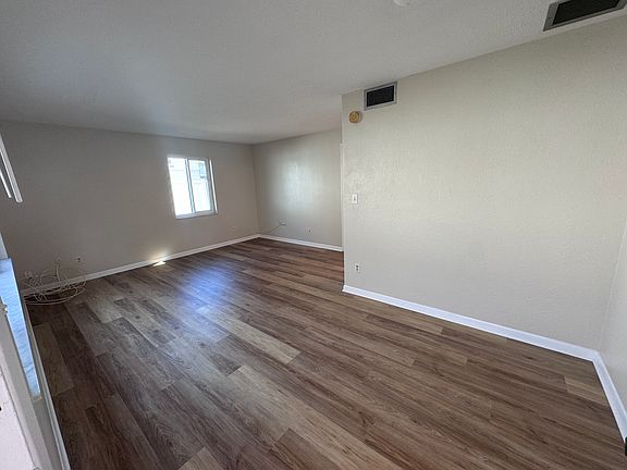 3rd image of 2167 Dart Ave APT 5