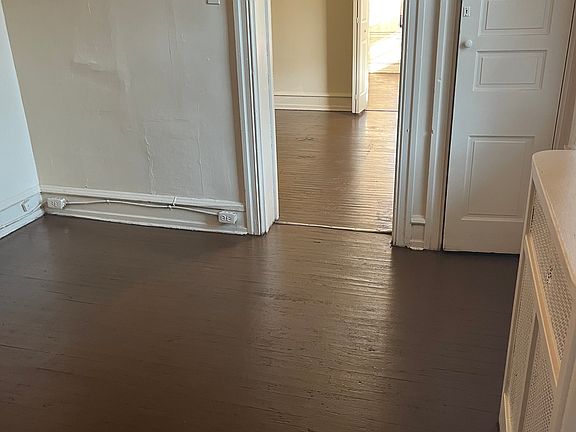 5th image of 4668 N Penn St #3