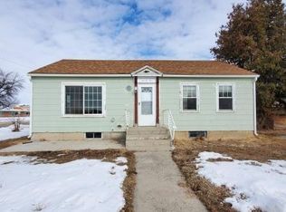 601 Washakie Ave, Worland, WY 82401