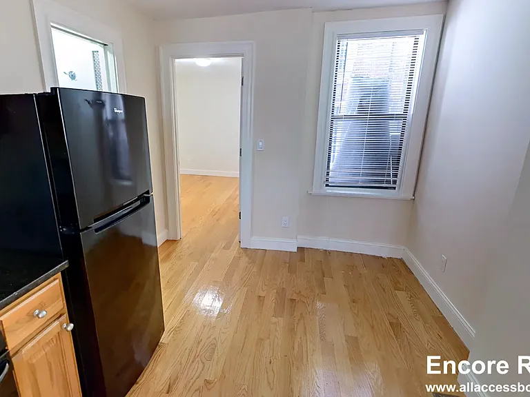 79 Charles St #4 — Photo 5