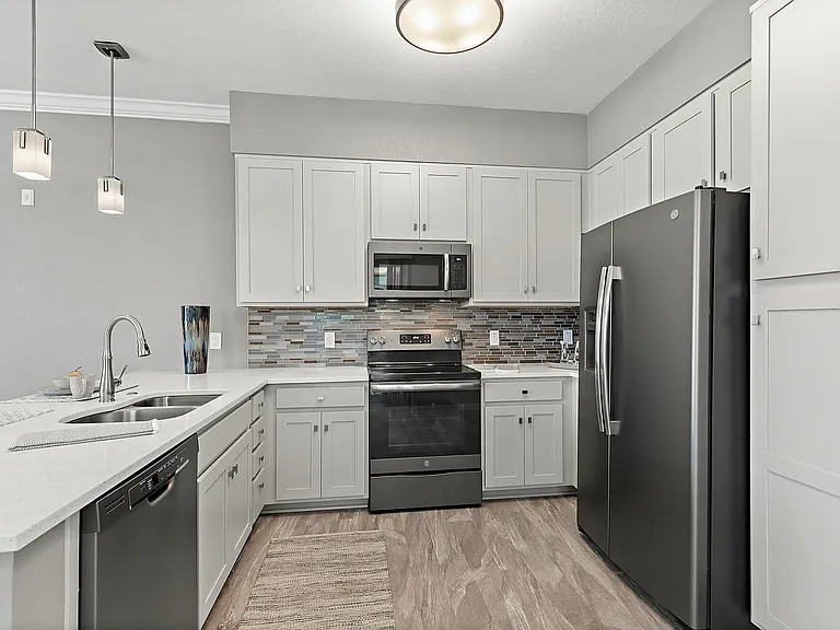 Upscale Palms Kitchen