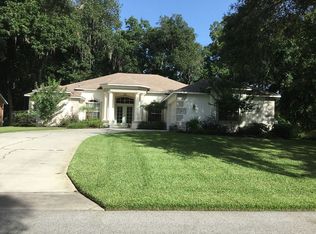 5139 Shorewood Dr, Dade City, FL 33523
