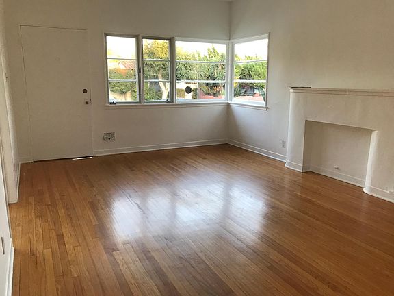 5th image of 2505 W Silver Lake Dr