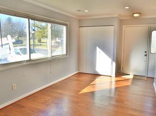 313 Reneau Way, Herndon, VA 20170