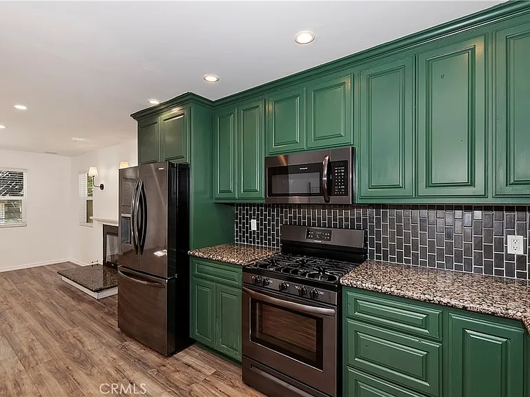 21510 Crest Forest Dr — Photo 9