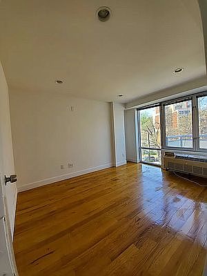 5th image of 8285 116th St APT 3B