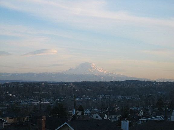 View of Mount Ranier from deck