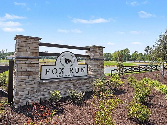 3rd image of 514 Fox Grove Road SW