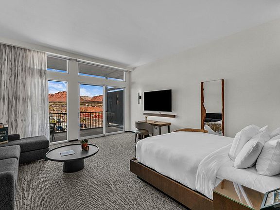 5th image of 1500 E Black Desert Dr #46327