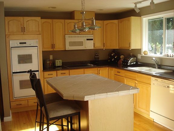 4th image of 3243 Eastland Cir SE