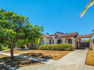 9023 S Halldale Ave, Los Angeles, CA, 90047