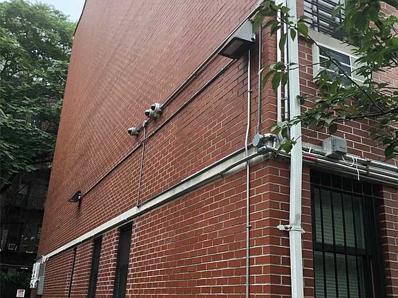 4th image of 151 Stanton St APT D
