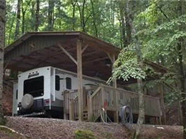 133 31st St, Ellijay, GA 30540