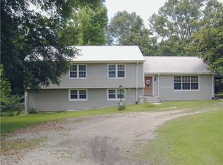 1410 Pioneer Rd, Bogalusa, LA 70427
