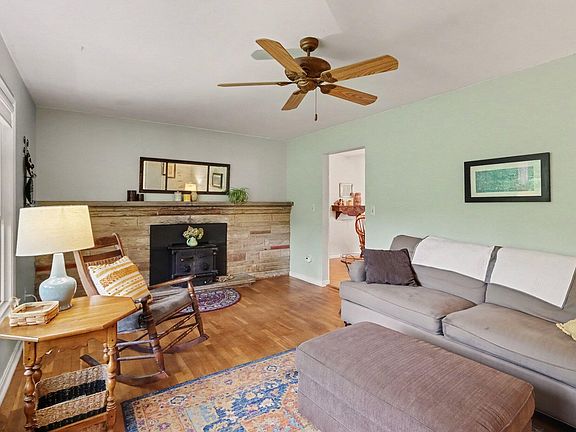 5th image of 6885 Ravine Rd
