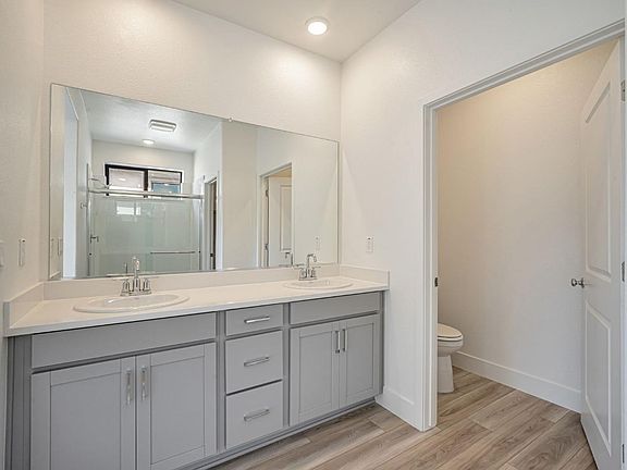 4th image of 1542 Waterside Lane