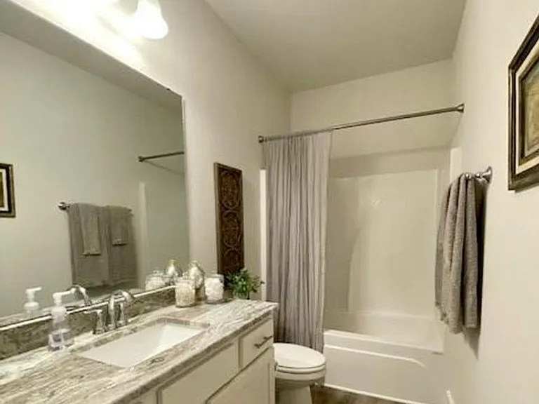 1878 Finch Ln — Photo 13