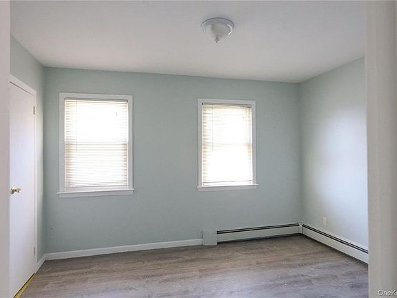 3rd image of 22 Virginia Ave