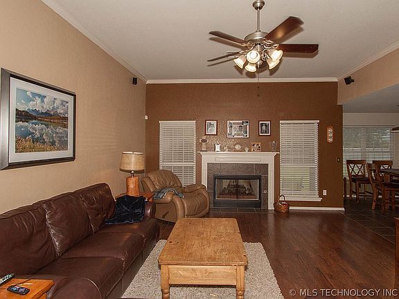 4th image of 4040 S 211th East Ave