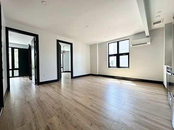 3rd image of 287 Fenimore St #2A