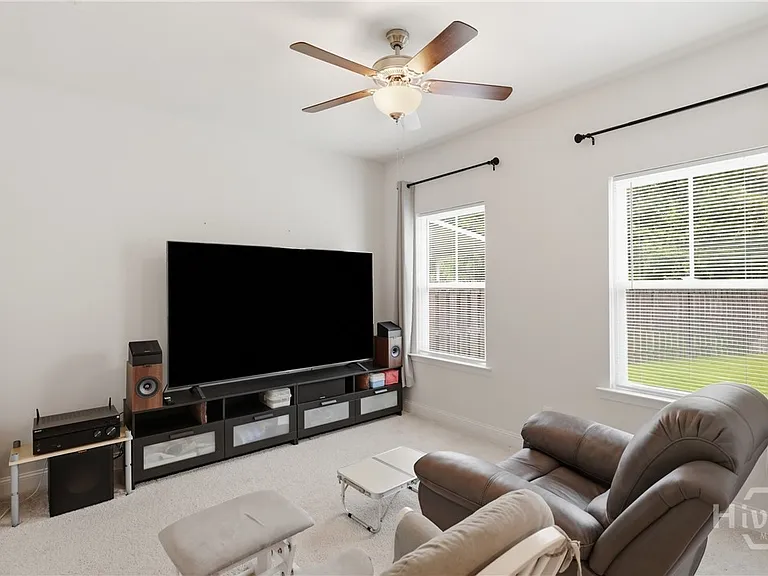 165 Brennan Dr — Photo 18