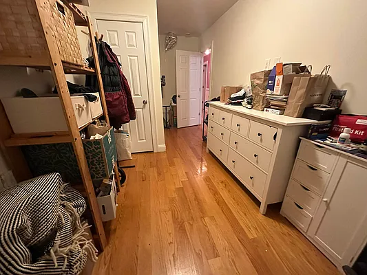 Rented by Massada Home Sales Inc | media 7