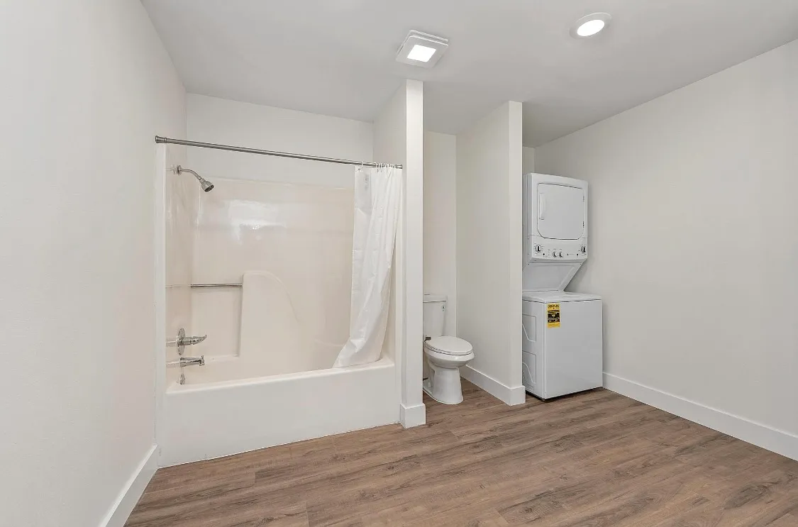 1 bed, 800 sqft, $875 — Photo 2