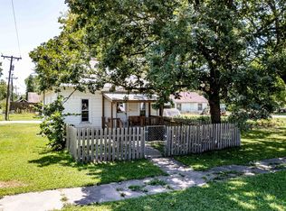 329 W Adams St, Howard, KS 67349