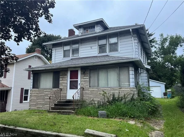 1449 Laffer Ave, Akron, OH 44305