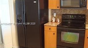 5th image of 2612 SW 82nd Ave #105