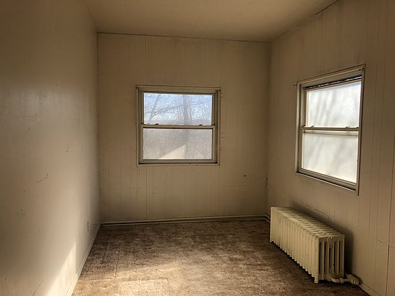 5th image of 172 N Lafayette Ave