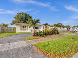 7304 McKinley St, Hollywood, FL 33024