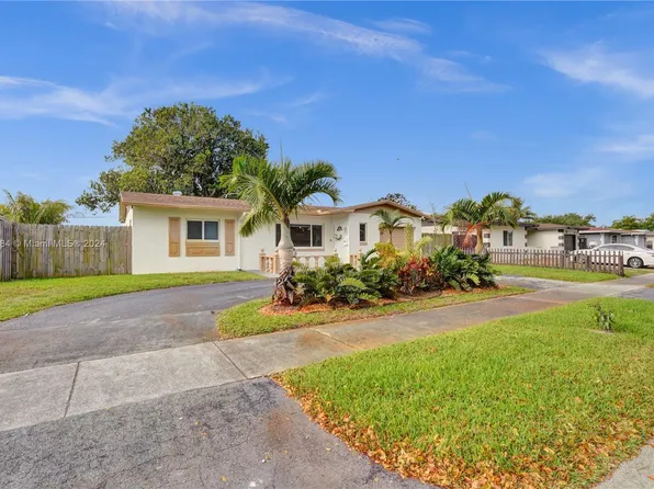 7304 McKinley St, Hollywood, FL 33024