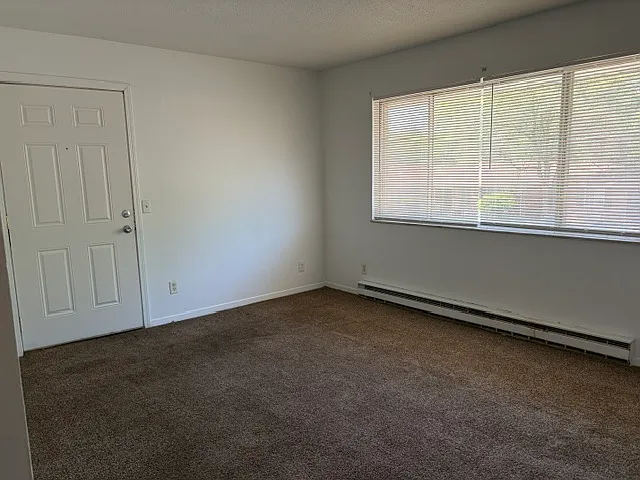 1 bed, $609 — Photo 2