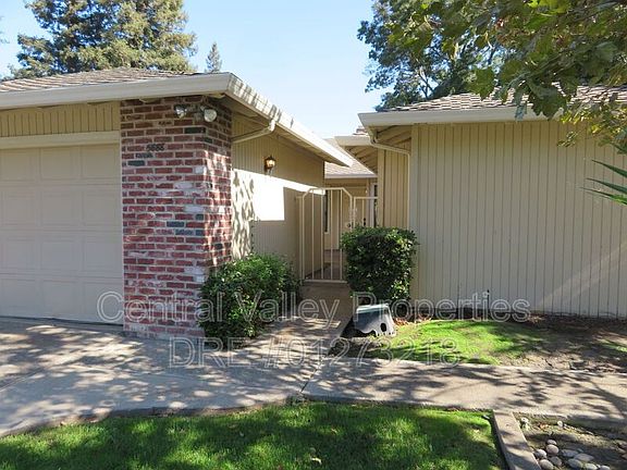 3rd image of 5888 Land View Dr
