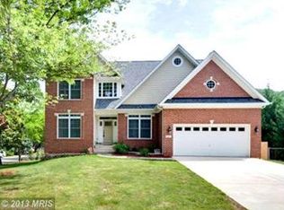 445 Glyndon St NE, Vienna, VA 22180