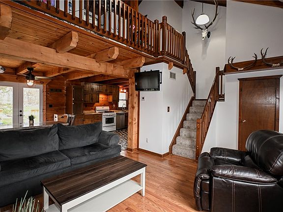 3rd image of 9049 Roberts Hollow Rd