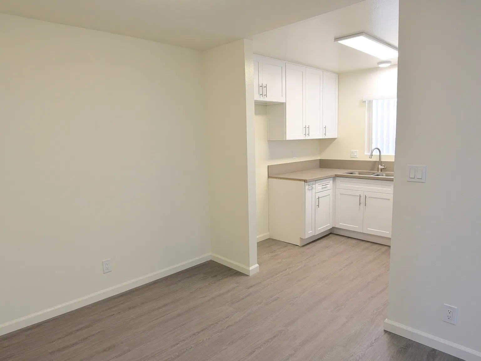 2 bed, 900 sqft, $2,500 — Photo 4