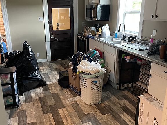 5th image of 1348 Marshall St S #4