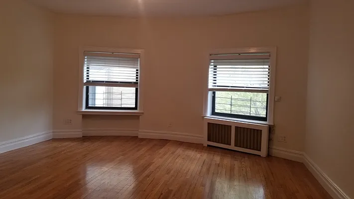 Rented by Keller Williams NYC | media 22