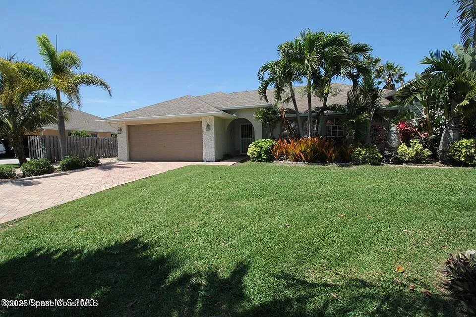 3 bed, 2.0 bath, 1783 sqft, $3,500 — Photo 1