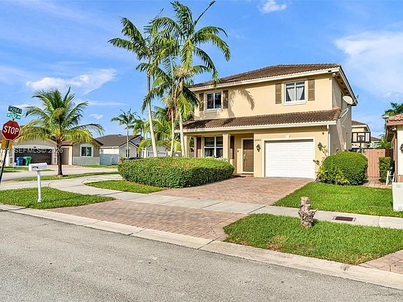 2nd image of 28403 SW 130th Ave