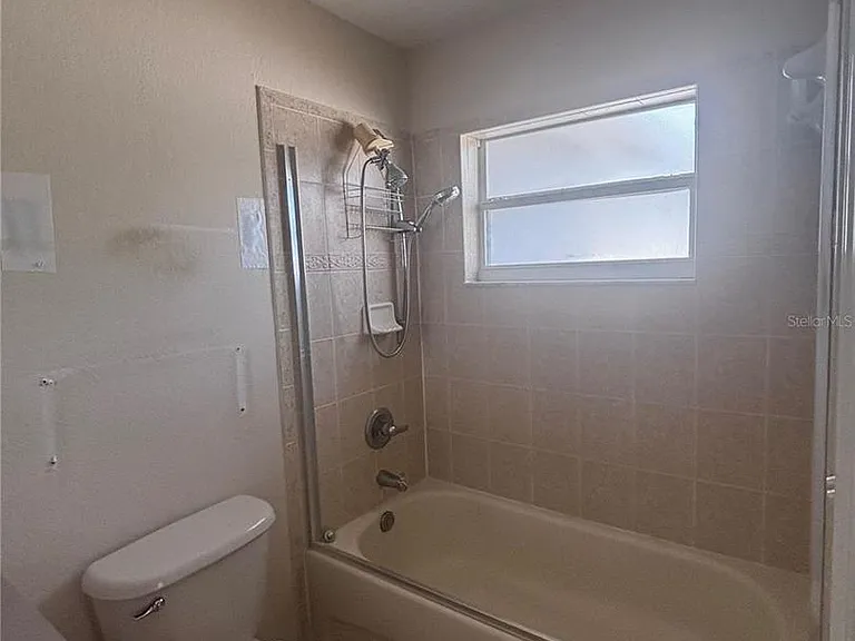 1912 Manatee Dr — Photo 13