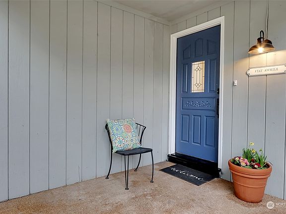 4th image of 4119 64th Street Ct NW
