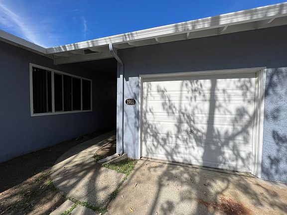 4th image of 2957 Driftwood Dr #55