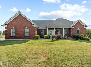 153 Spring Farm Trl, Shepherdsville, KY 40165