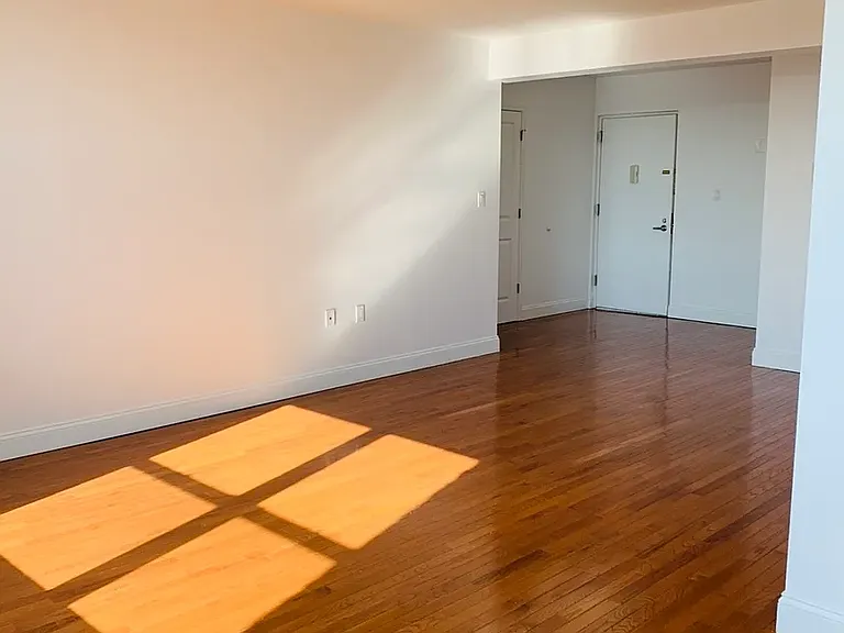 346 E 29th St #5C — Photo 5