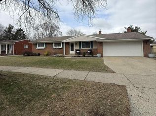 41460 Greenbriar Ln, Plymouth, MI 48170