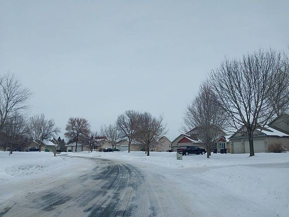 4th image of 8225 Parell Ave NE