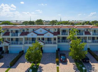 3861 NE 22nd Way #1, Lighthouse Point, FL 33064
